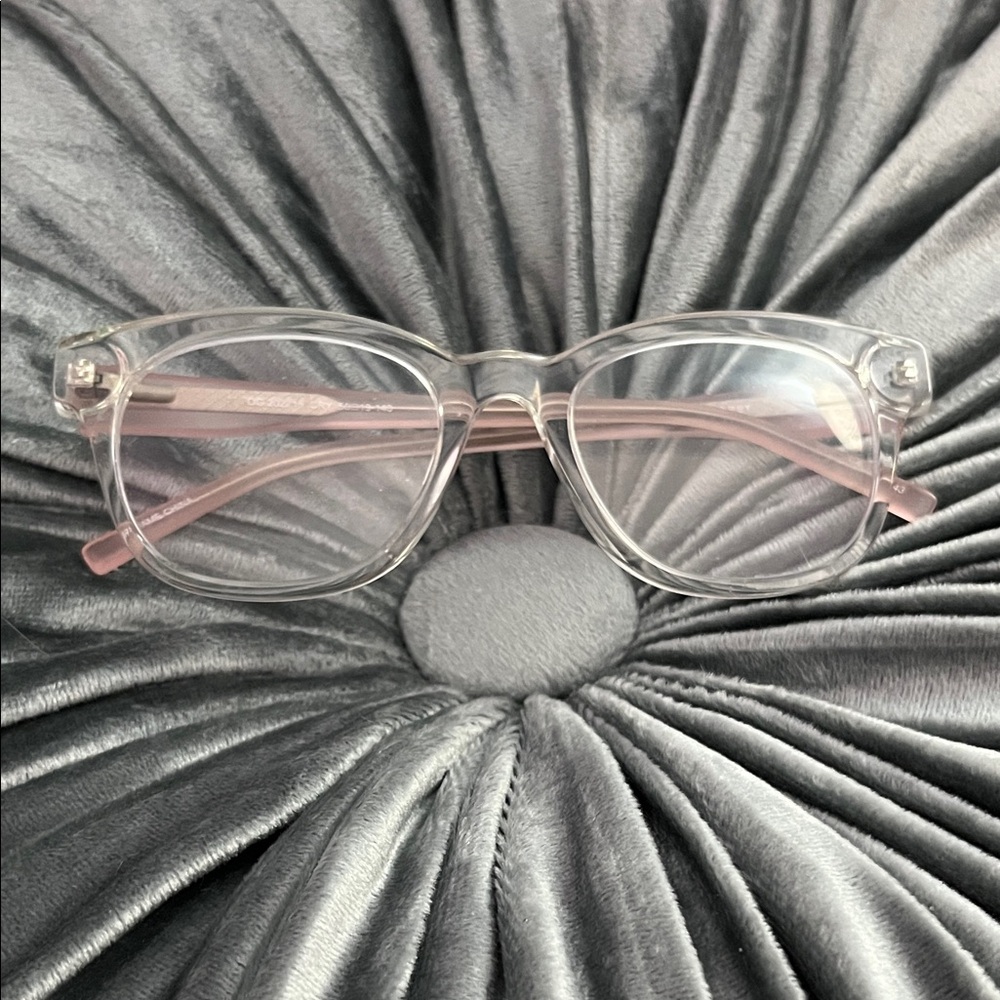 Otis + Grey transparent & Pink Glasses